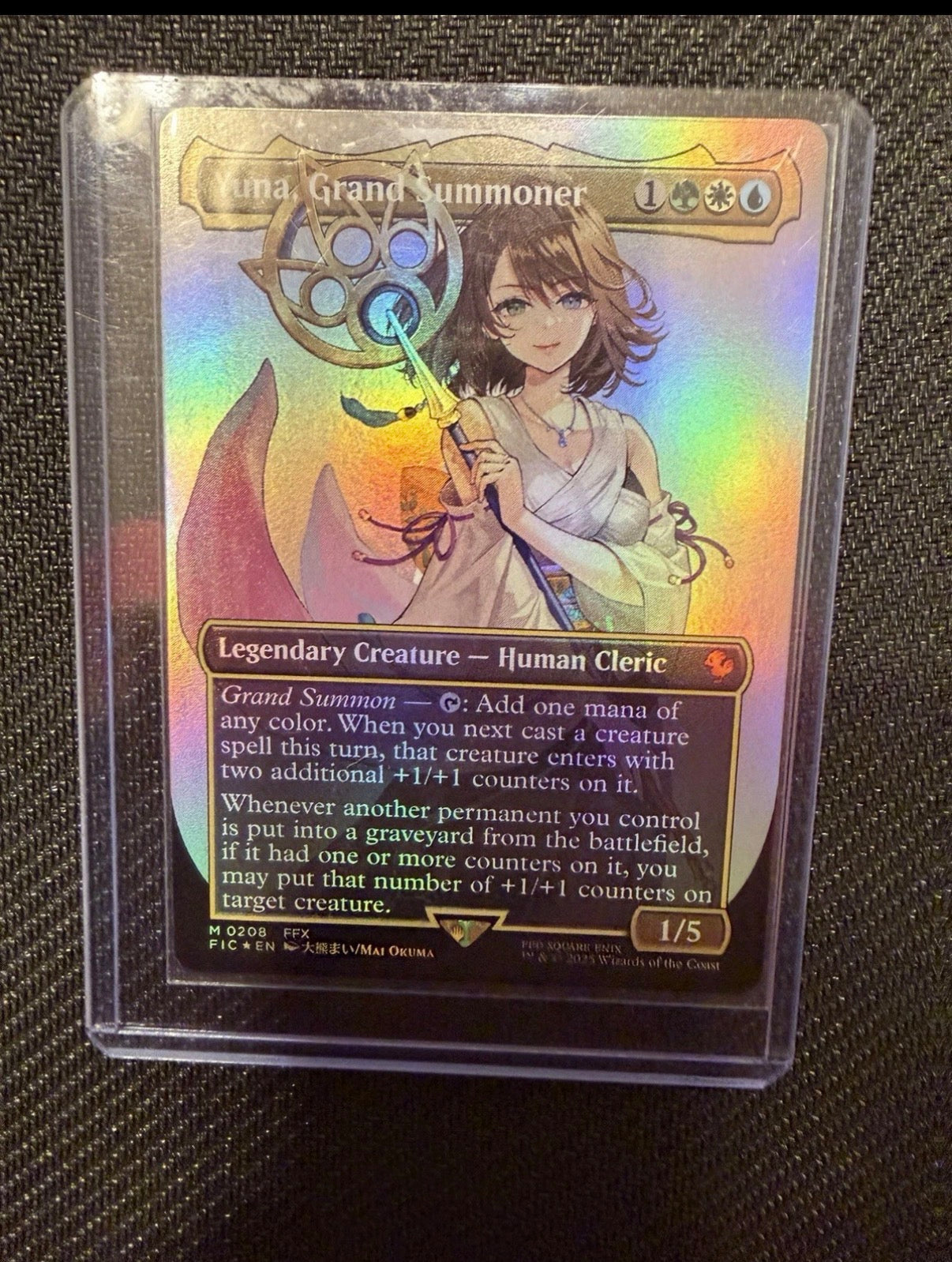 Yuna, Grand Summoner (Borderless) #208 Commander: Final Fantasy Foil