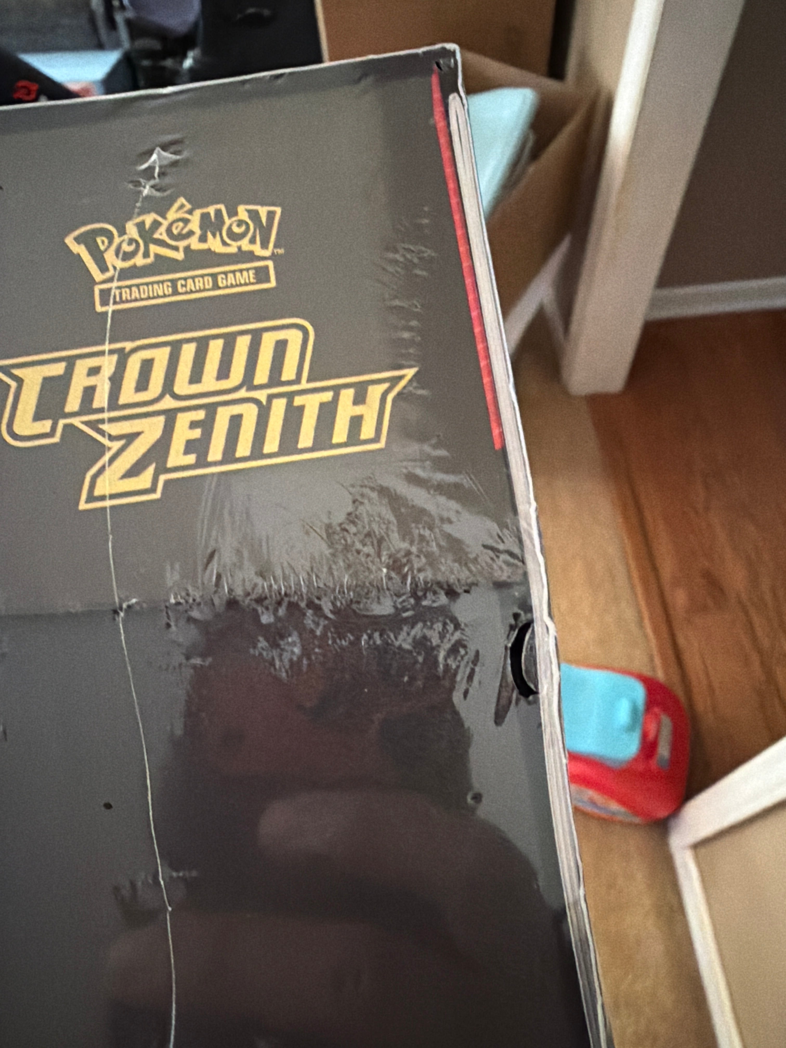 Crown Zenith Elite Trainer Box - Crown Zenith (CRZ)